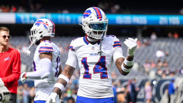 Buffalo Bills wide receiver Stefon Diggs (14) warms up before a game against the Chicago Bears at Soldier Field.
